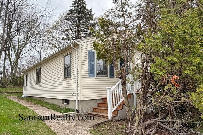 Photo - 1189 Smith St