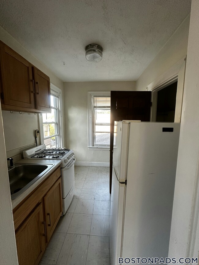 Photo - 44 Central St Unit 5