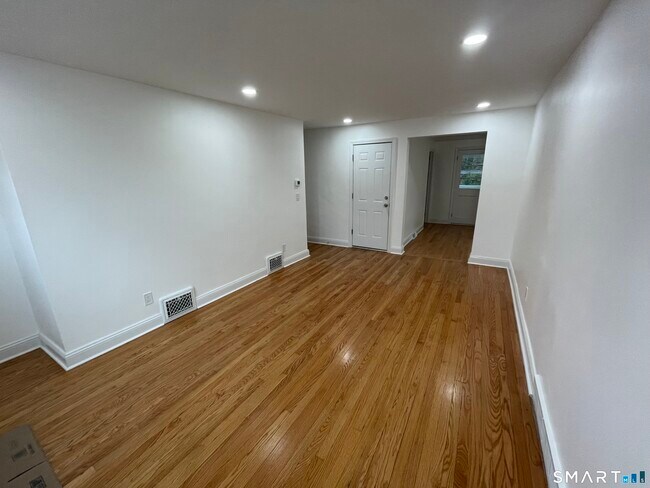 Photo - 471 Marlborough Terrace Unit 1