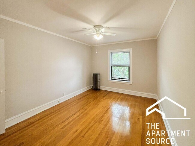 Photo - 1831 W Winona St Unit 2