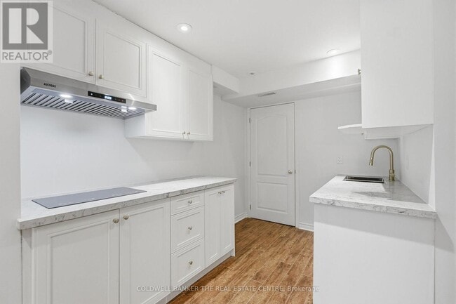 Photo - 17 Barnwood Dr