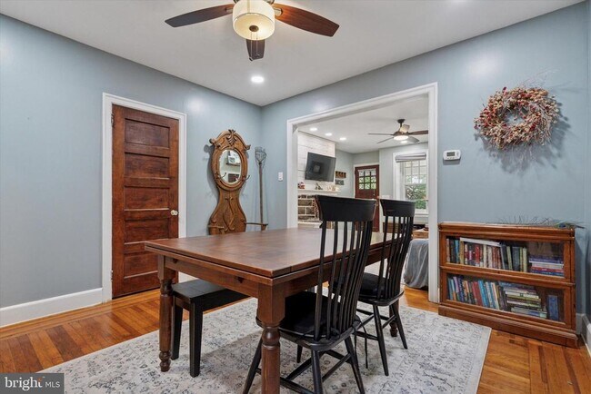 Photo - 7125 Cresheim Rd