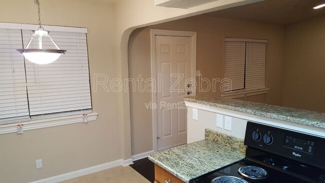 Photo - 2939 Longmeade Dr