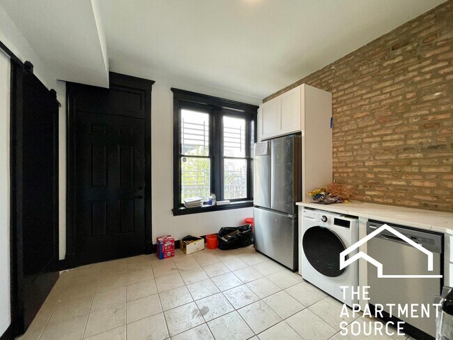 Photo - 2648 W Augusta Blvd Unit 3W