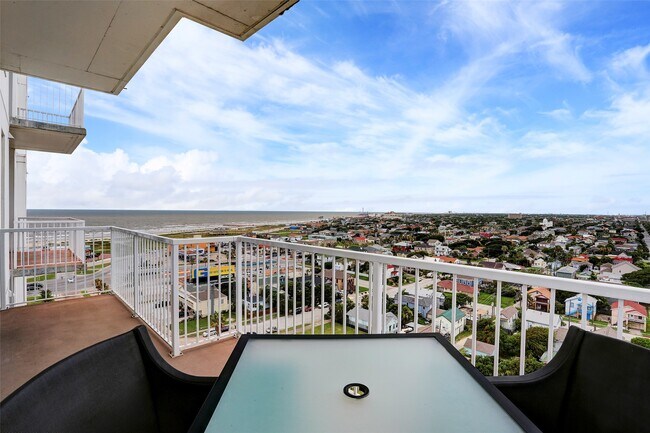 Photo - 500 Seawall Blvd