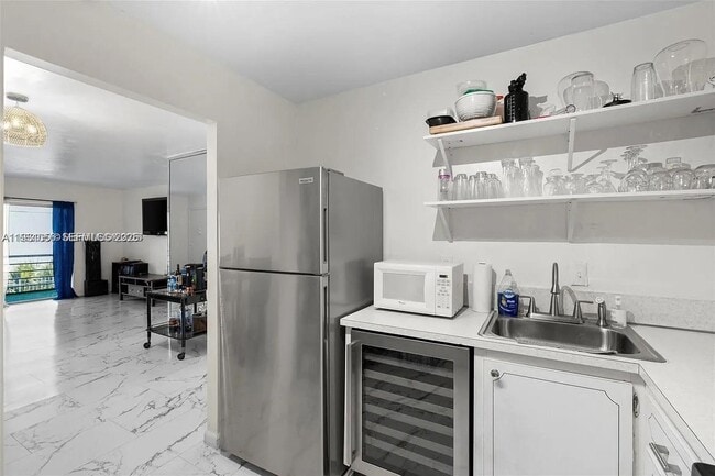 Photo - 4043 NW 16th St Unit 201