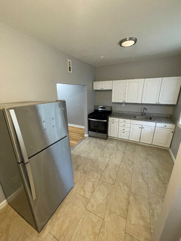 Photo - 2118 E 68th St Unit 3