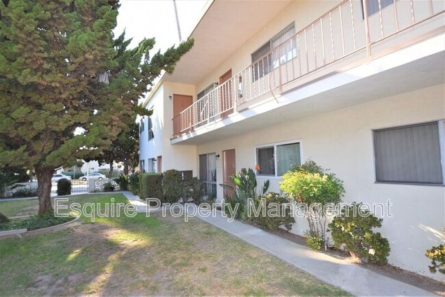 Building Photo - 2050 N Ventura Rd Unit 4