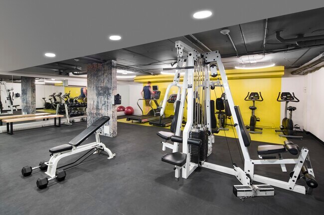 Photo - Royal View Apartments