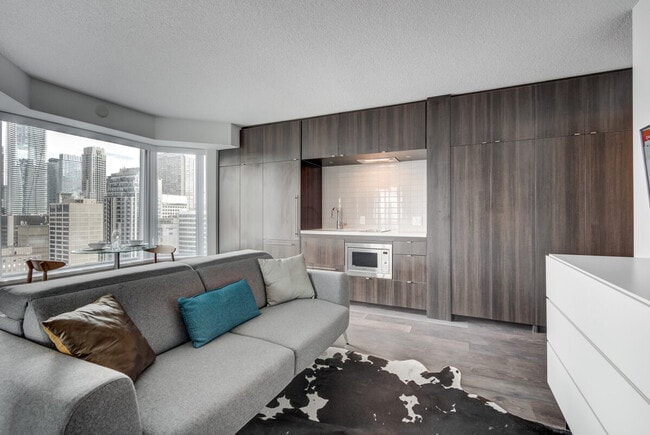 Photo - 155 Yorkville Ave Unit SI ID1045463P