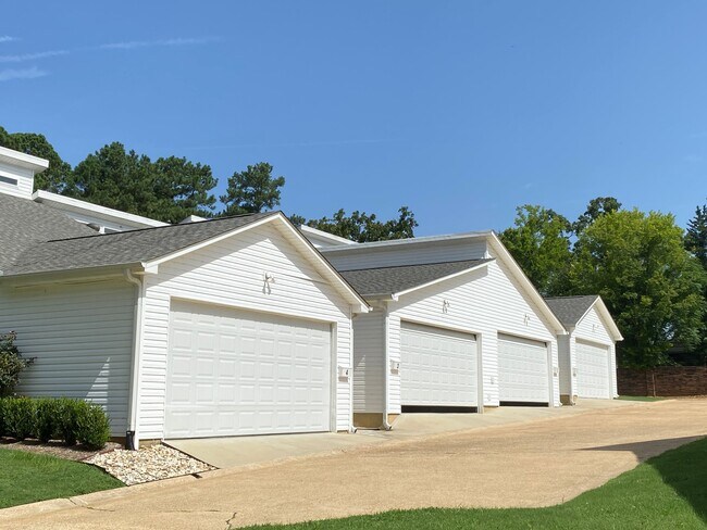 1420 Accomac Pl Unit 6