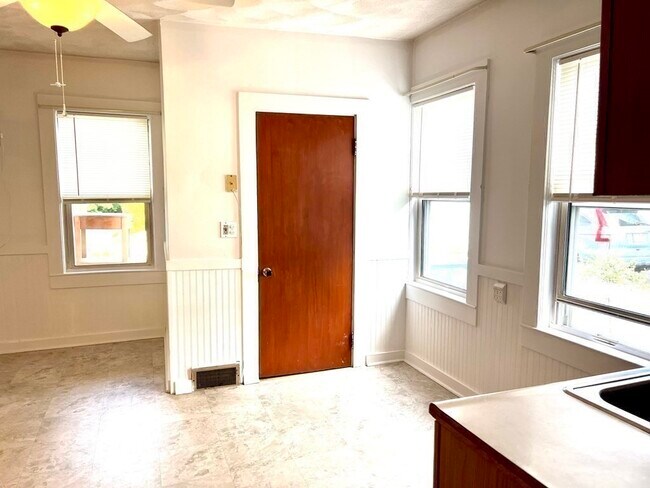 Photo - 5 Adams St Unit 1