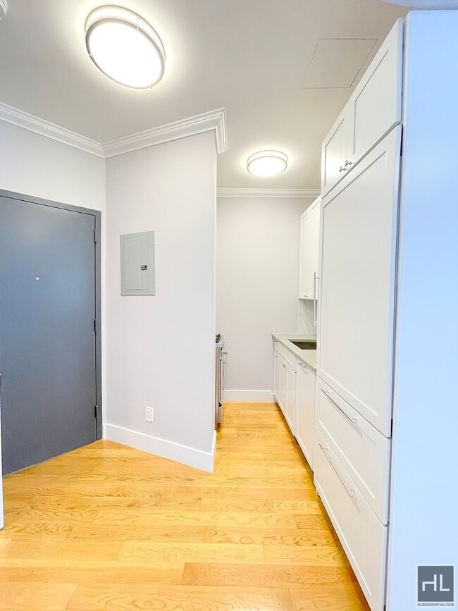 Photo - 1 bedroom 1 bathroom with laundry in unit. Unit 4F