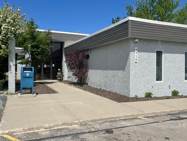 Photo - 4652 Meadow Lane Dr