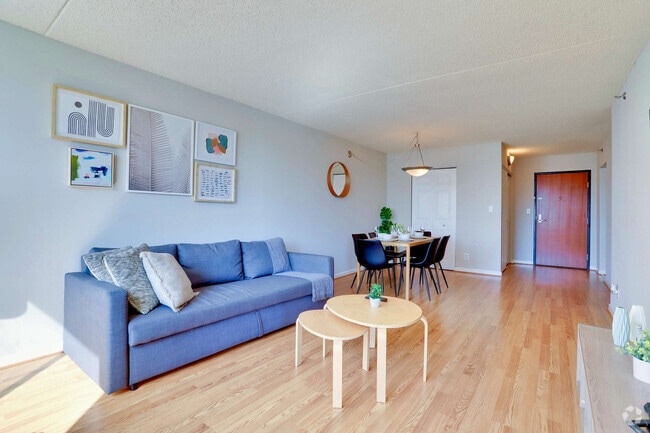 Building Photo - 401 12th St S Rental