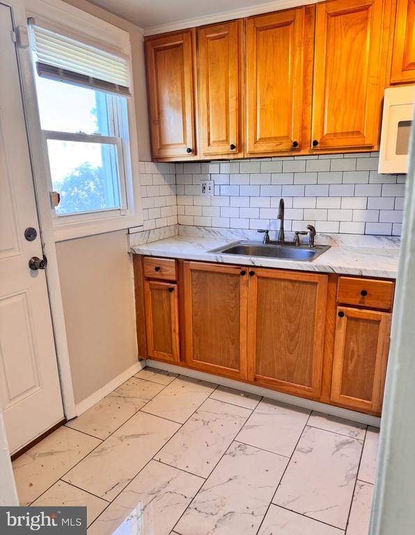 Photo - 2732 Keating St