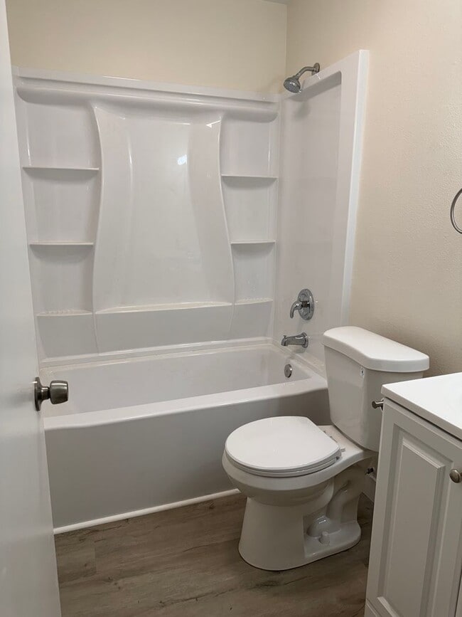 Photo - Fully Renovated 2 bedroom 1 Bath Condo