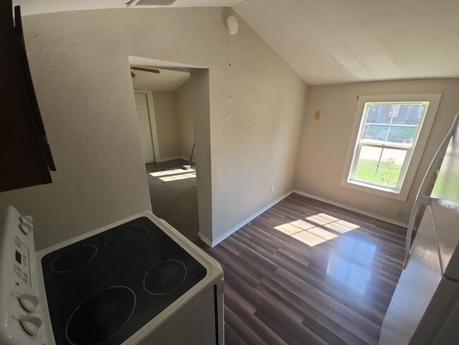 Photo - Cozy 2-Bedroom Home with Large Yard & Stor...