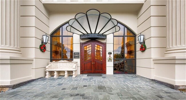 Photo - 1005 S Shepherd Dr