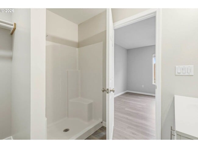 Photo - 610 N Earl St Unidad A