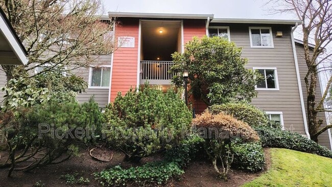 Photo - 20026 Vikings Crest NE