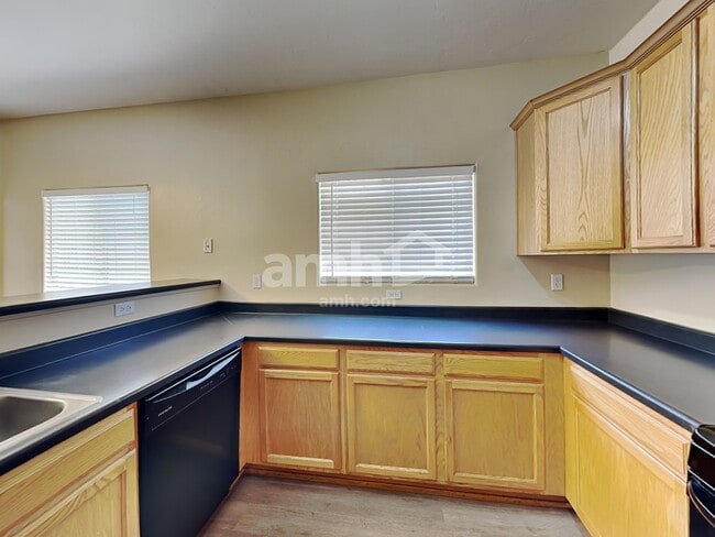 Photo - 6653 S Stratosphere Ln