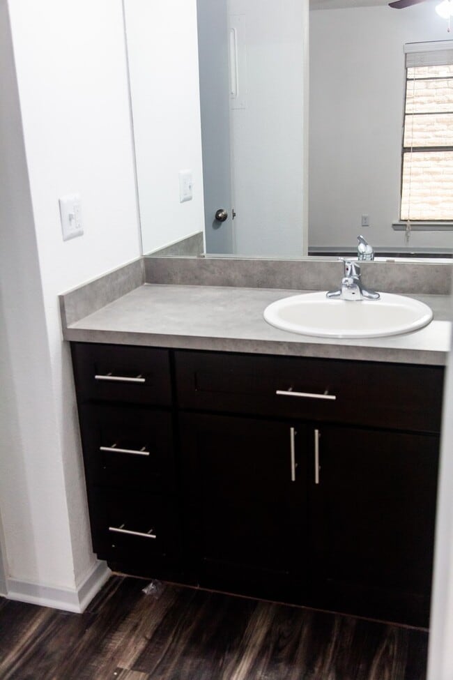 Photo - 8001 Gessner Dr Unidad 245