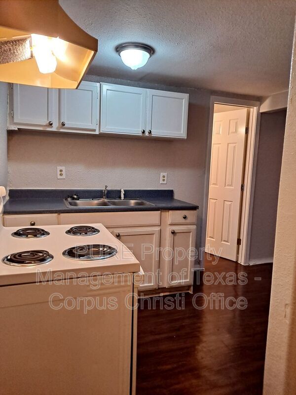 Photo - 901 Furman Ave Unidad Apt J