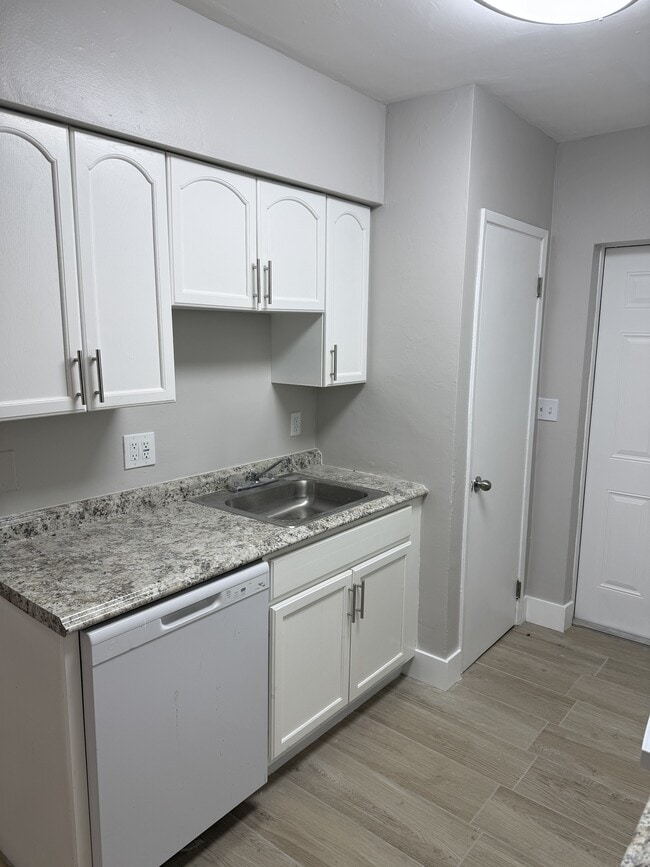 Photo - 759 NE 13th Ct Unit 3