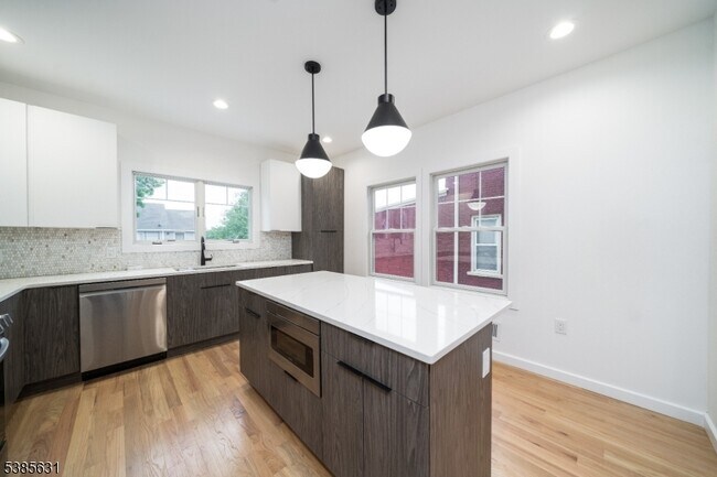 Photo - 105 N Fullerton Ave Unit A