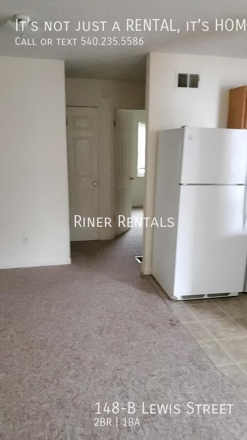 Photo - 148 Lewis St