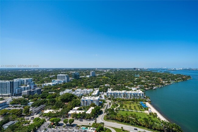 Photo - 601 NE 36th St Unidad 2908