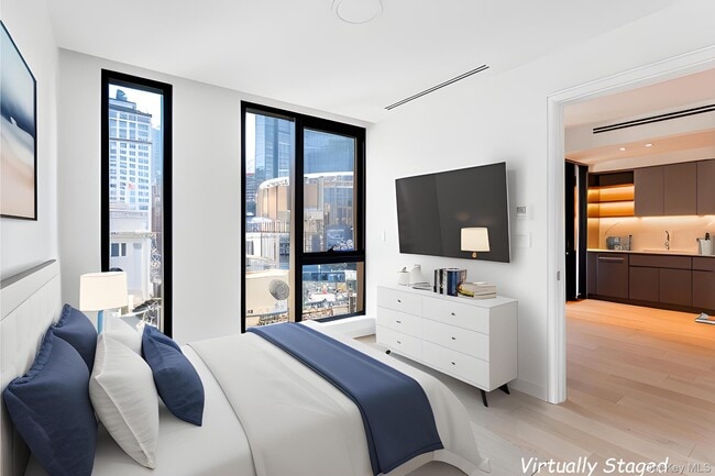 Building Photo - 300 W 30th St Unit 7A