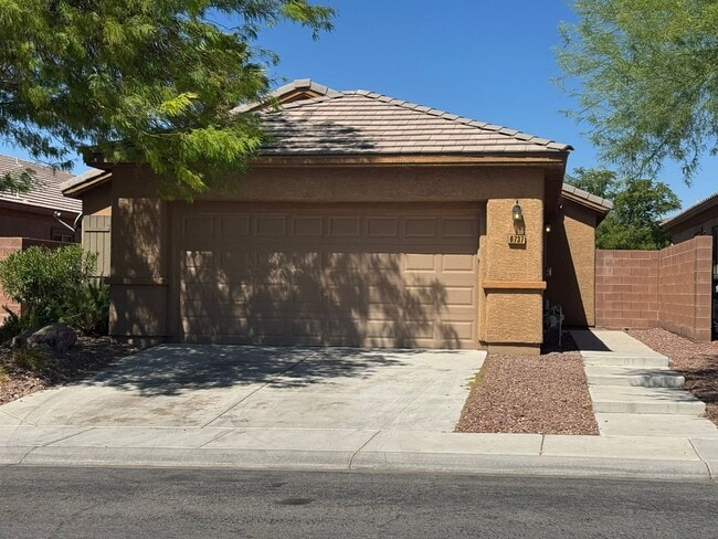 Building Photo - 1 story, 3br, 3bth, 2cg, Aliante Community, Rental