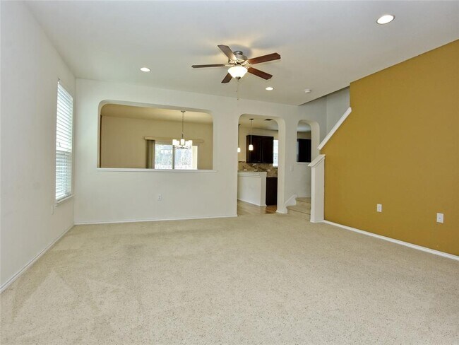 Photo - 6809 Sunderland Trail