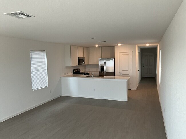 Photo - 11810 Spiderwort Rdg