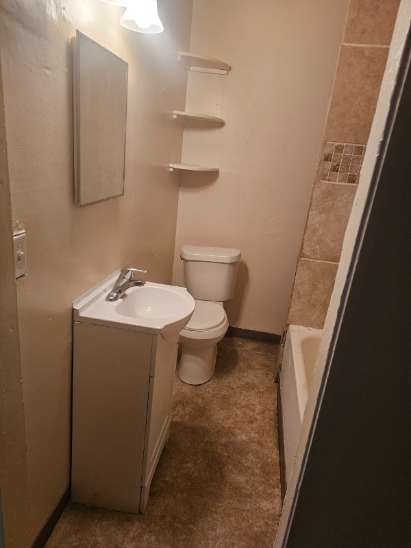 Photo - 6805 Clark Ave