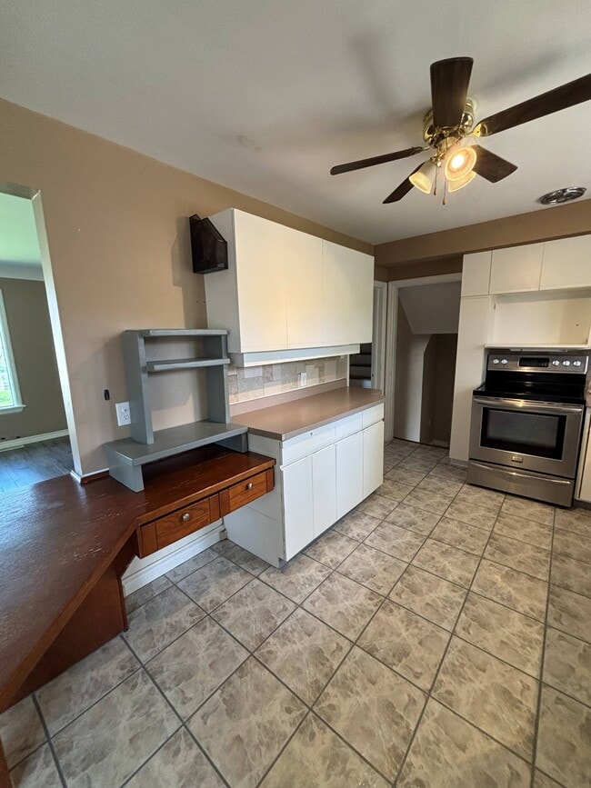 Photo - 837 Cathcart Blvd
