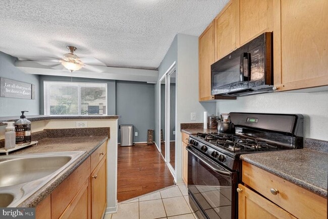 Photo - 60 S Van Dorn St Unit 519