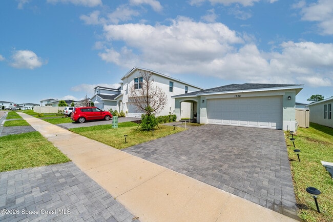 Photo - 1328 Colebrook Cir SW