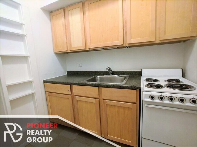 Photo - 536 W Arlington Pl Unit 115