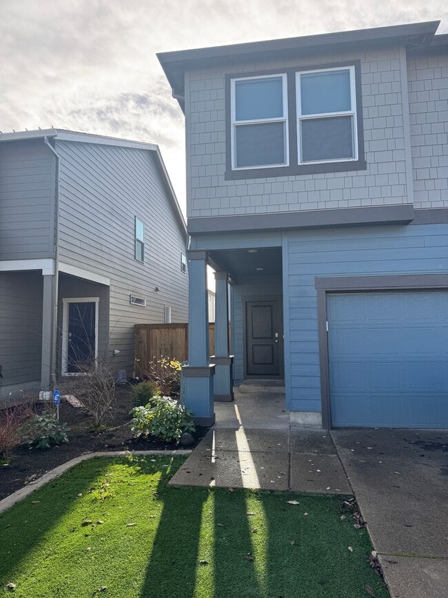 Photo - 4 Bedroom, 2.5 bath, newer home in desirable location!!