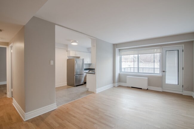 Photo - 4555 Av. Bonavista Unit 219