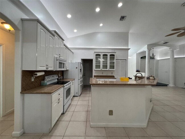 Photo - 7400 SW 37th Ct Casa