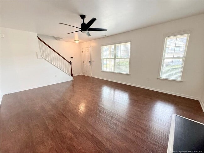 Photo - 52 Expedition Dr