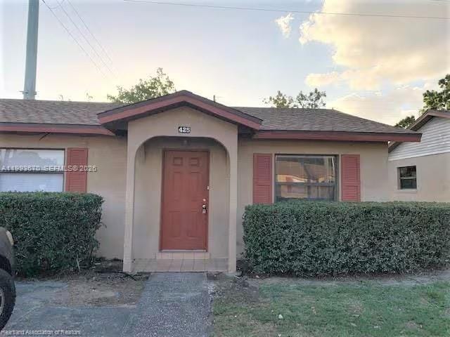 Building Photo - 425 Las Palmas Cir