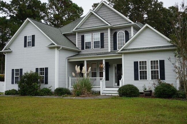 Building Photo - 3 Bedroom 2.5 Bathroom with a Bonus Room located in Creeks Edge Subdivision in Sneads Ferry!