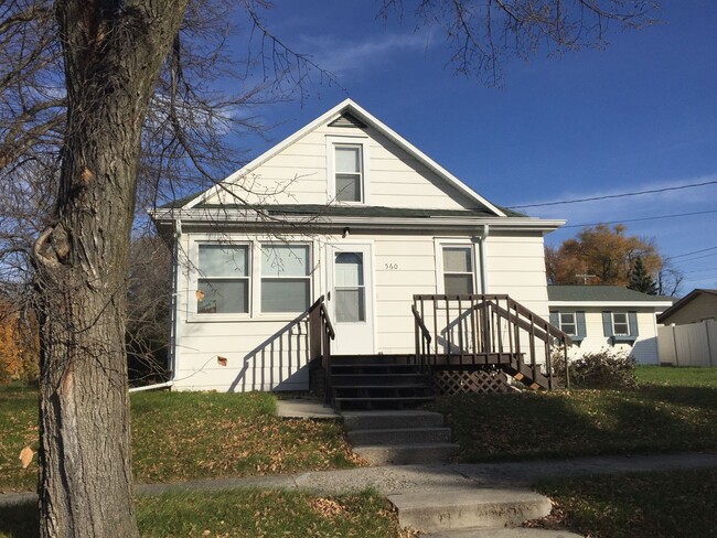 Building Photo - COMING SOON- Charming 2 Bedroom Home. Available March 20th