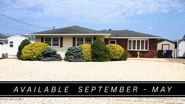 Building Photo - 1936 Merrimac Dr Rental