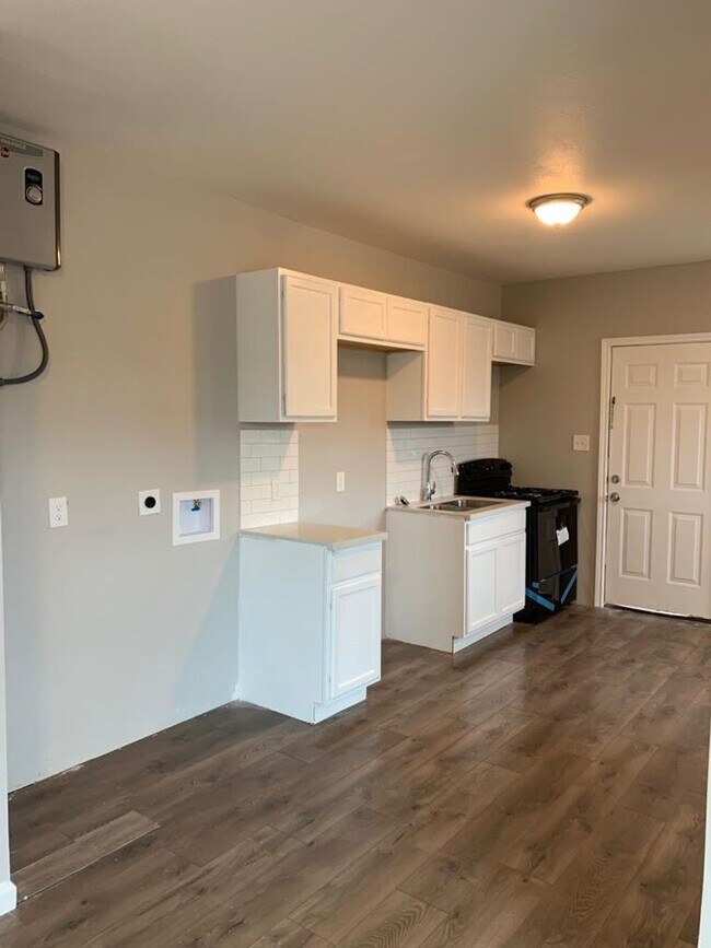 Photo - 211 E Sterling Ave Unit 4